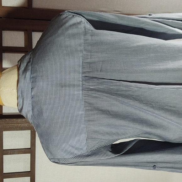 Express Grey and White Striped Button Down Shirt Sz M - Picture 7 of 11